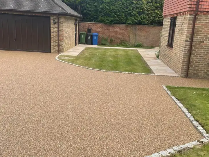 Resin bound driveway laid by Select Paving and Roofing